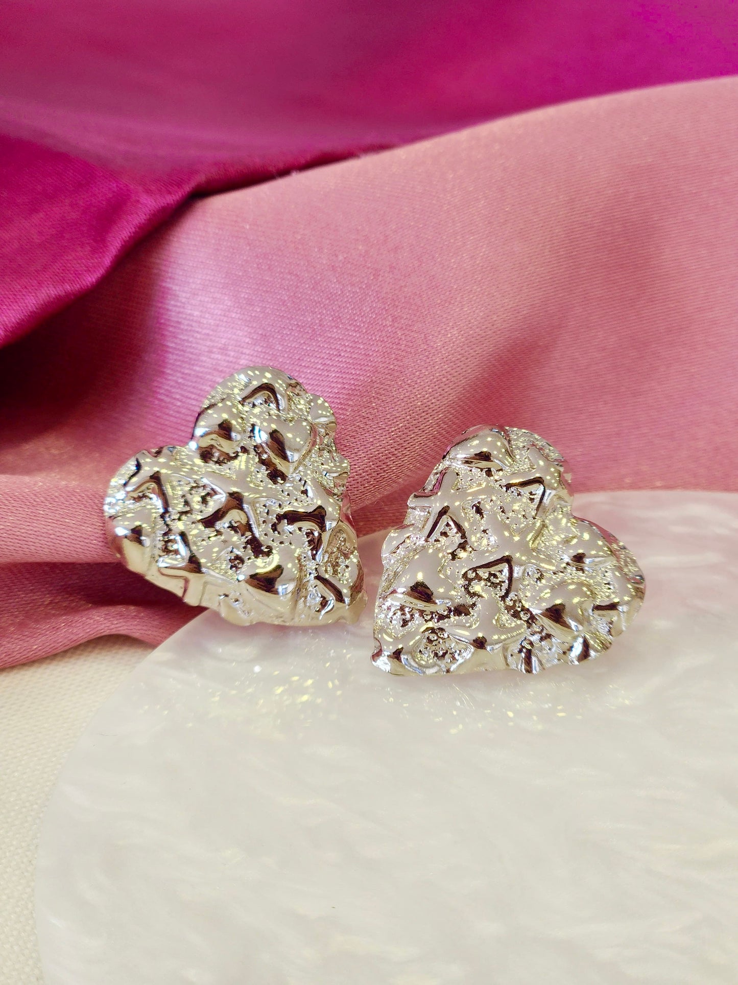 Aretes corazon plateado textura #N21
