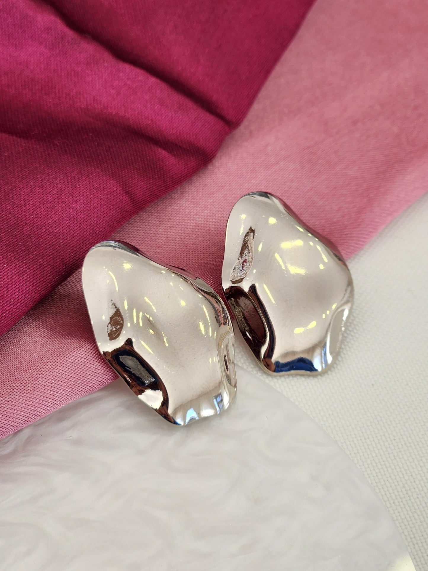 Aretes irregulares plateados #K25