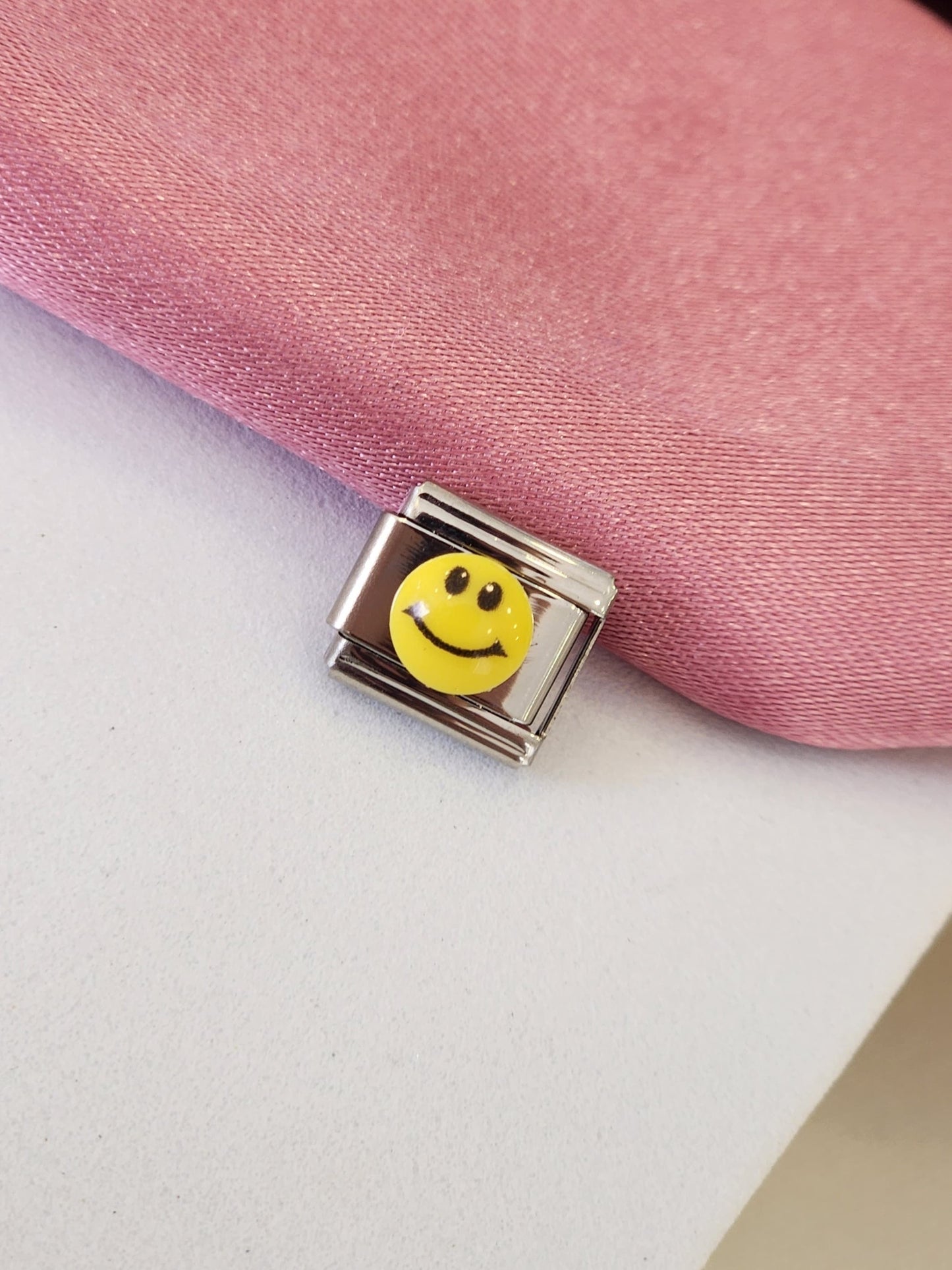 Charm carita feliz #7