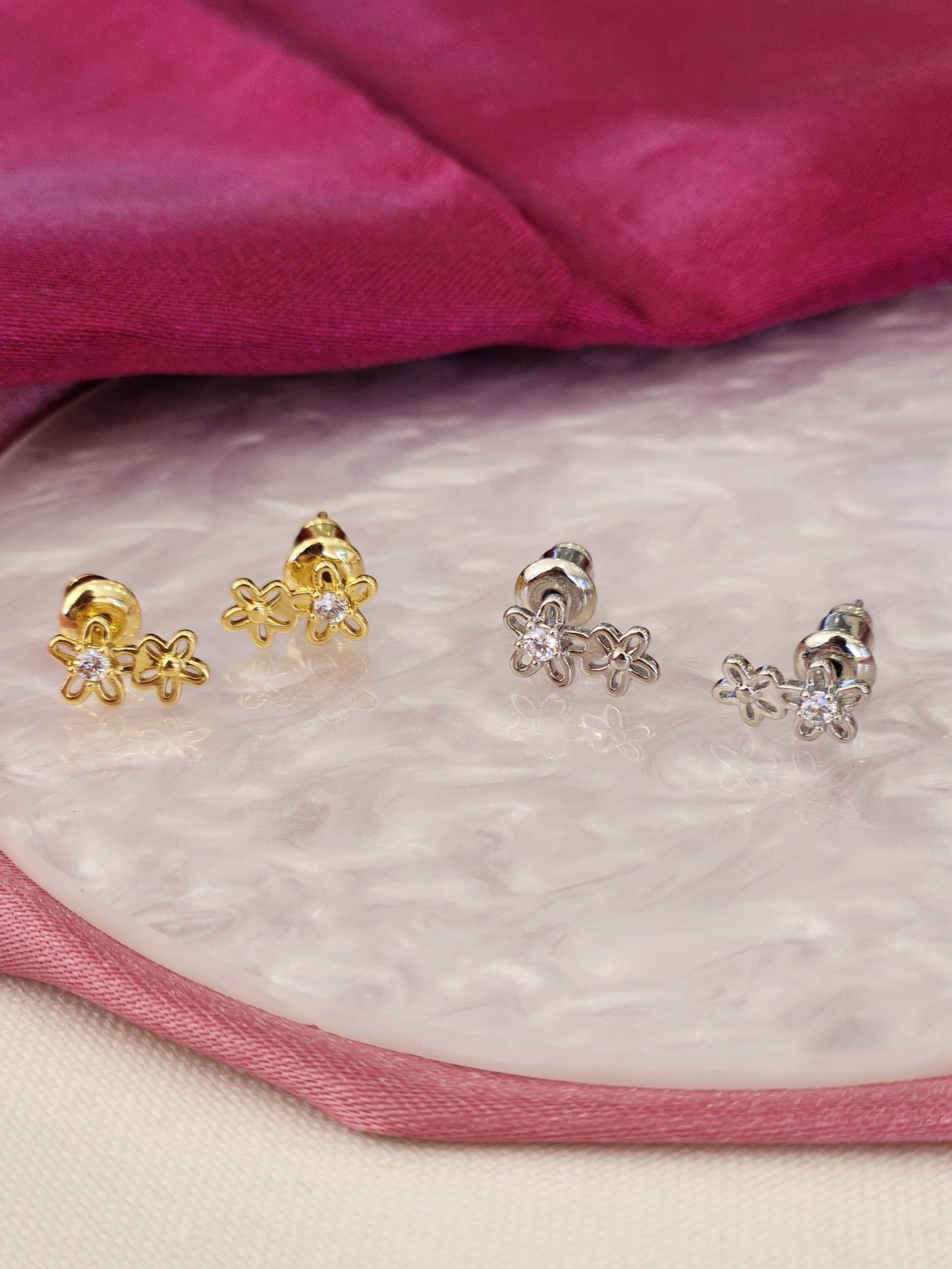 Aretes doble flor mini zirconia #24