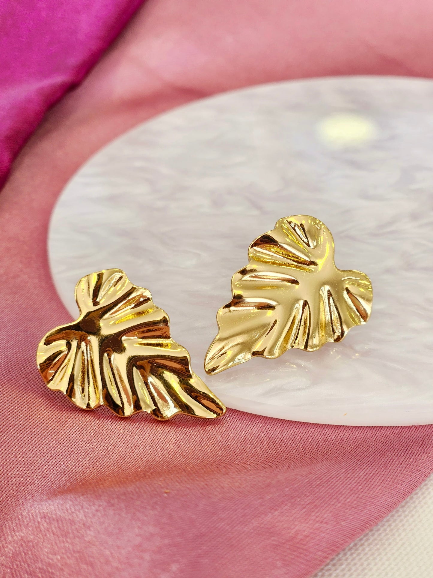 Aretes corazon alargado corrugado #N20