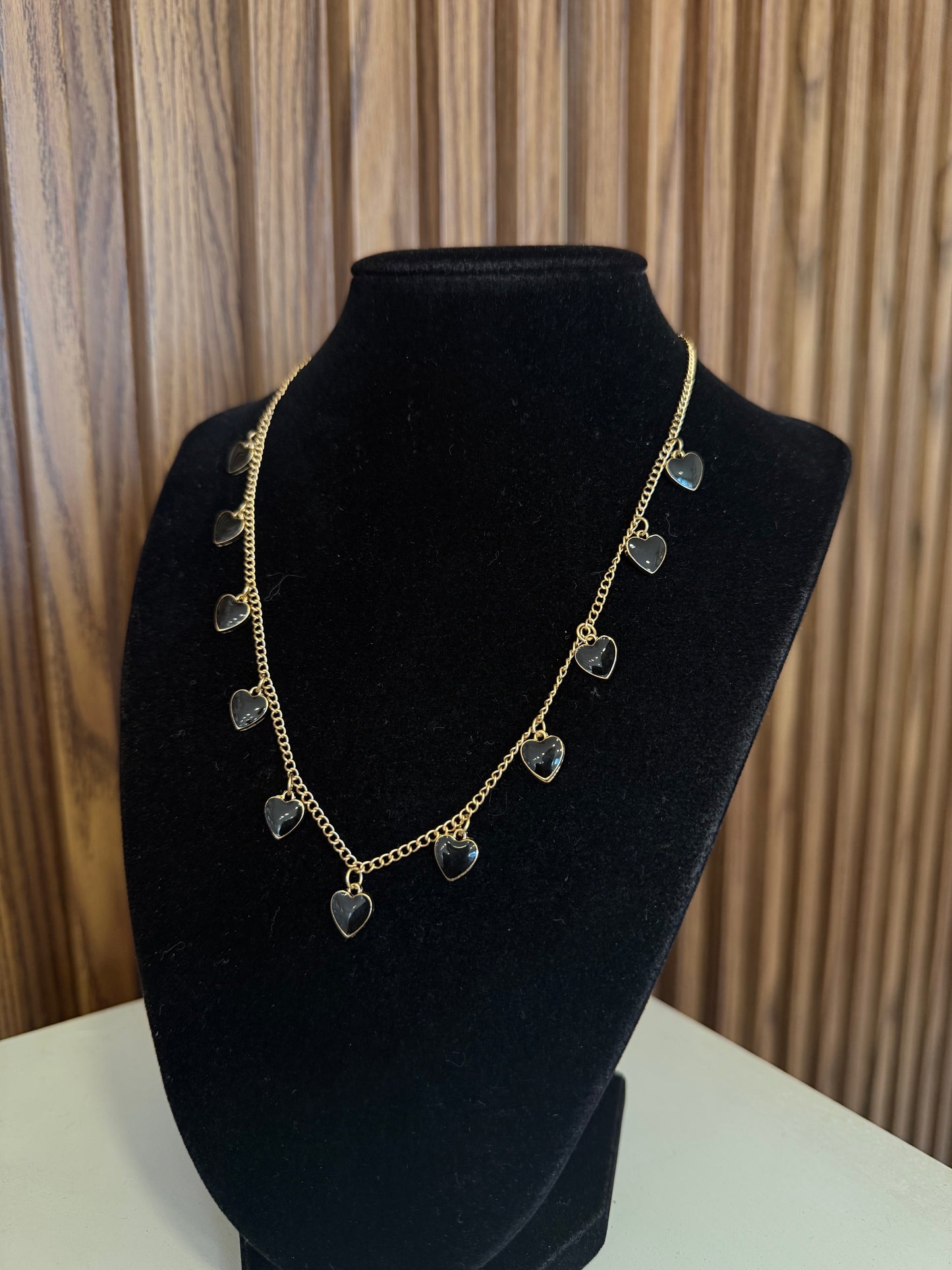 Collar corazones negros #F43