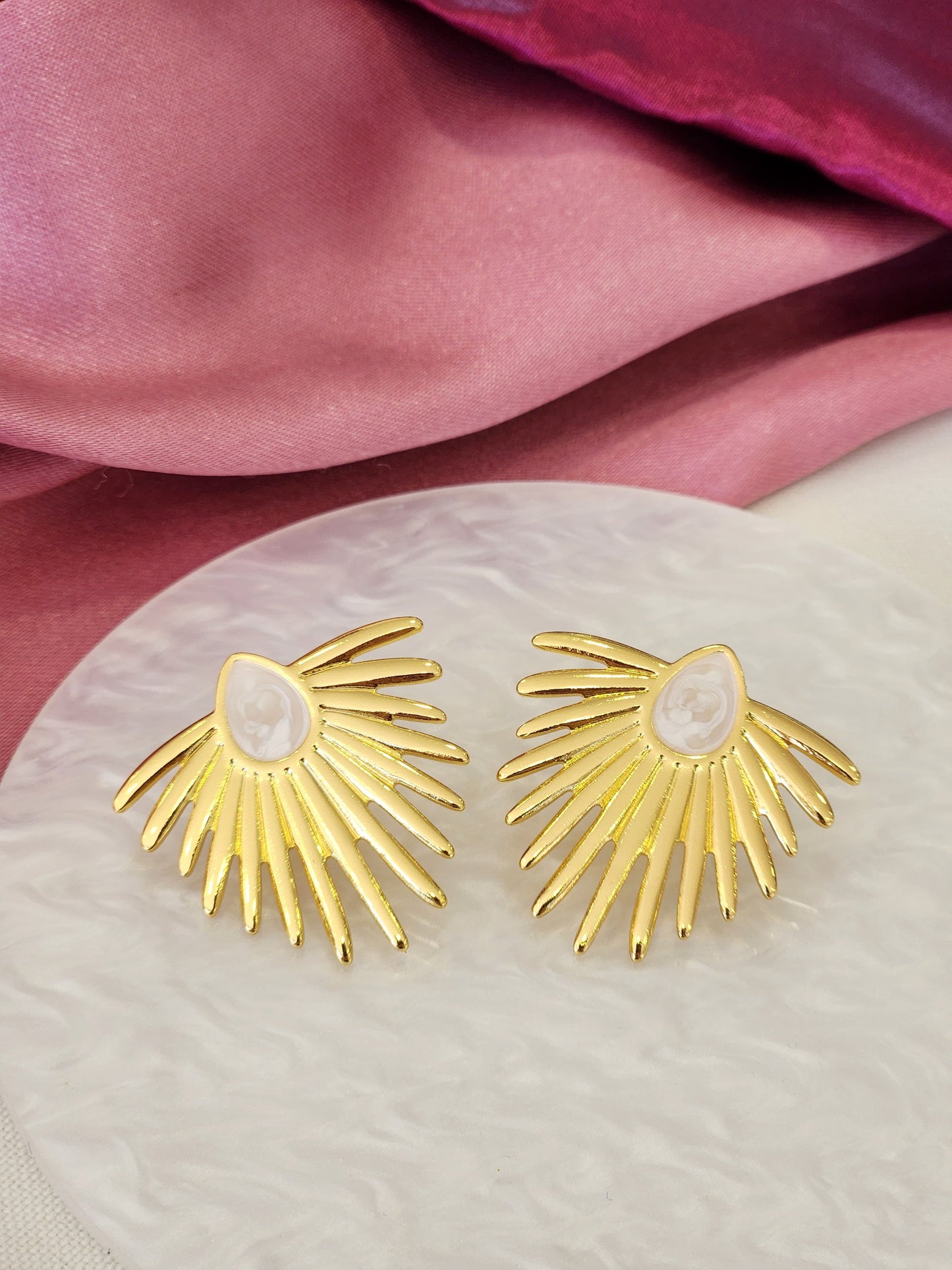Aretes gota blanca destellos #K58