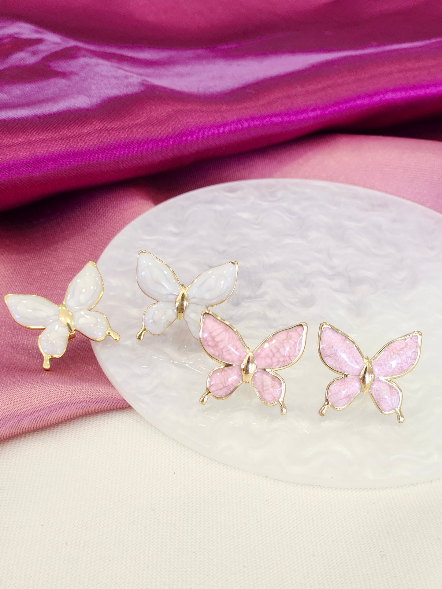 Aretes mariposa contorno