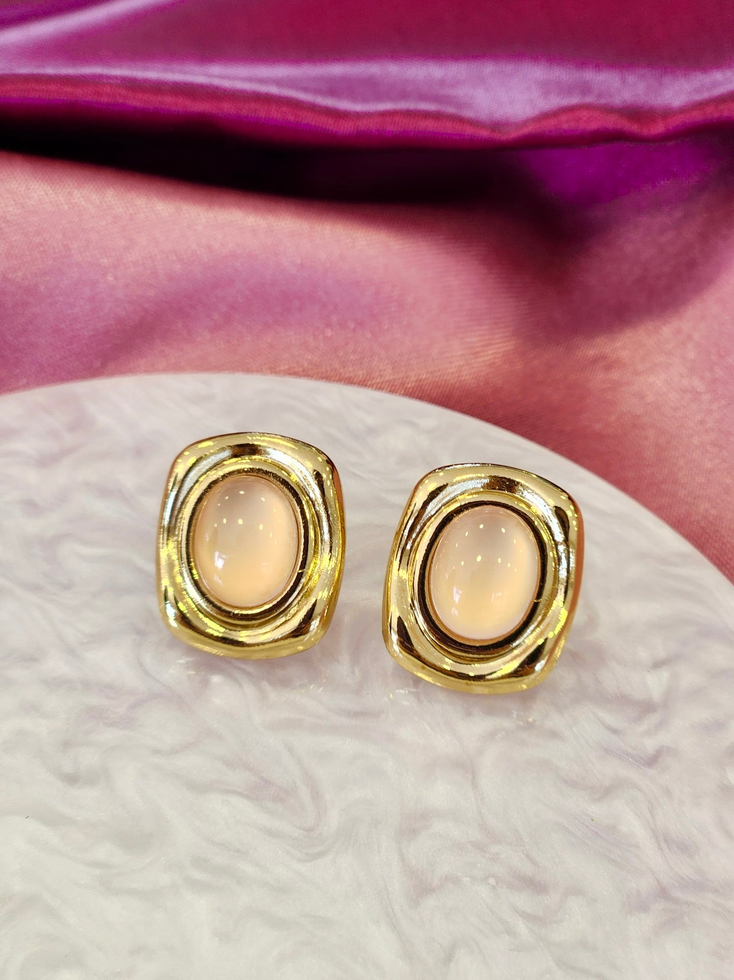 Aretes boton chico rosa