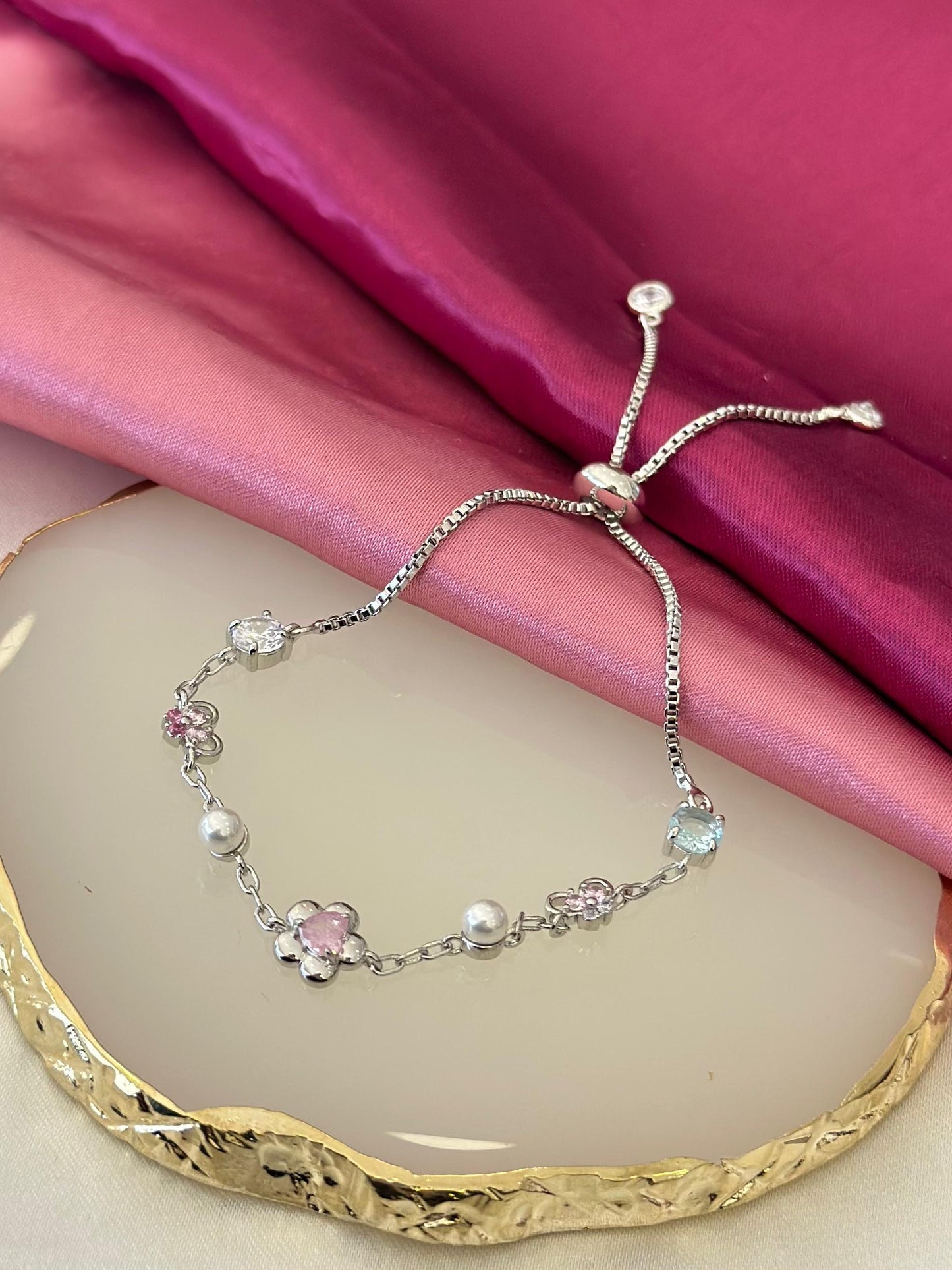 Pulsera perlas figuras (flor, mariposa) zirconia # 42