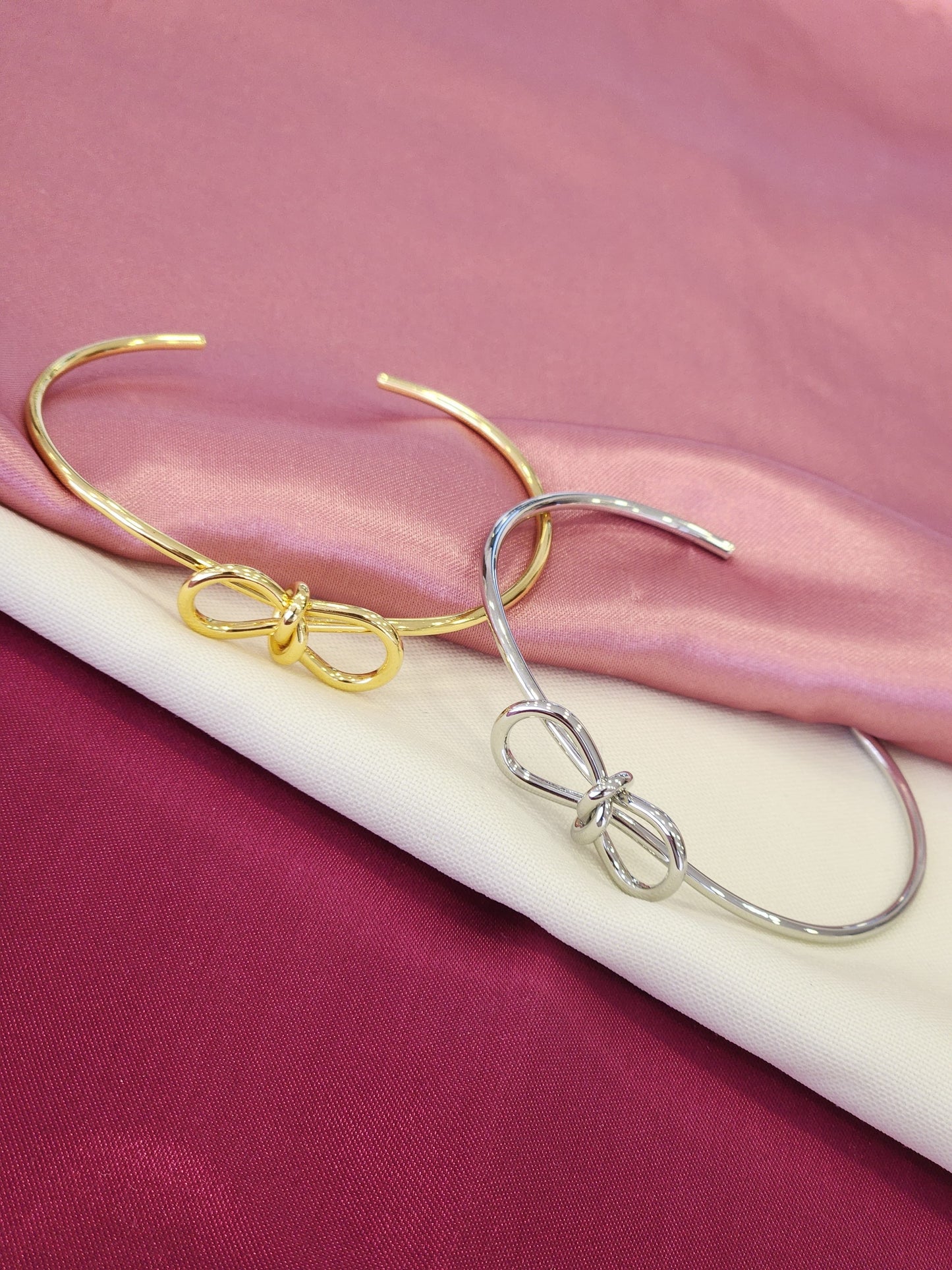 Pulsera ajustable moño