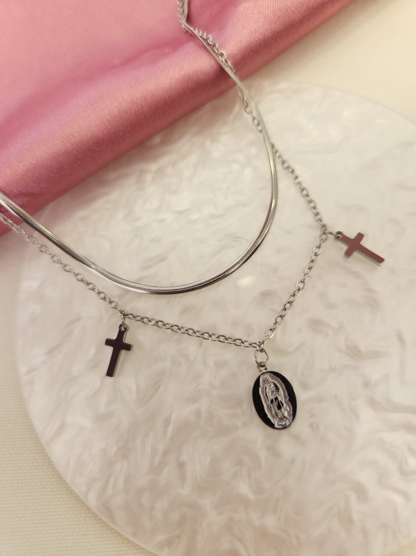 Collar doble (plana mini y dijes religiosos) #F27