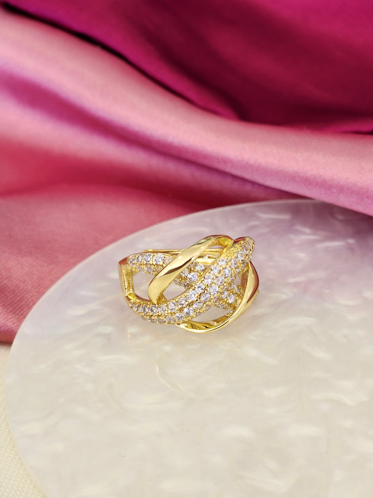 Anillo cruzado triple zirconia #K75