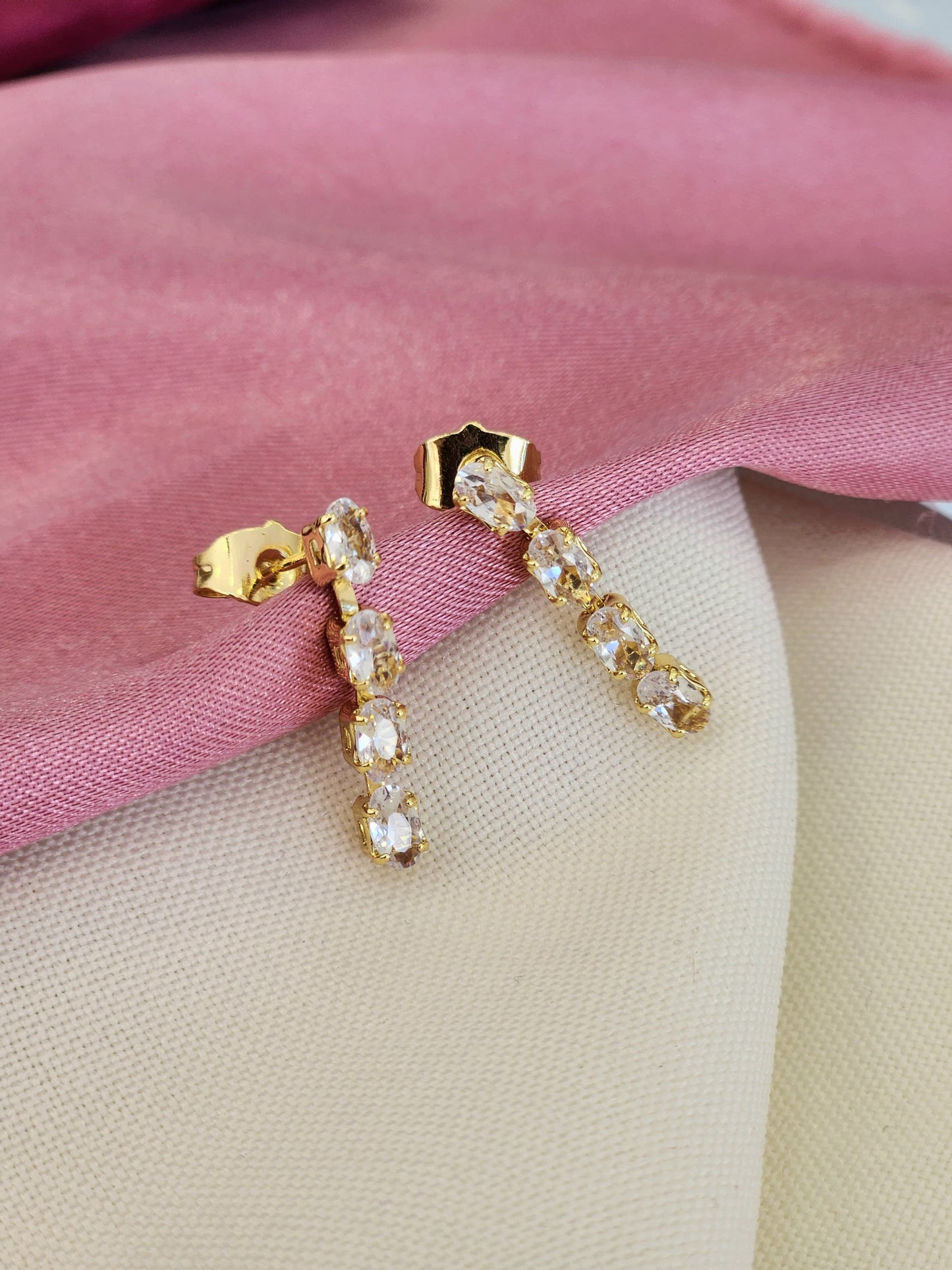 Aretes tira zirconia #A19