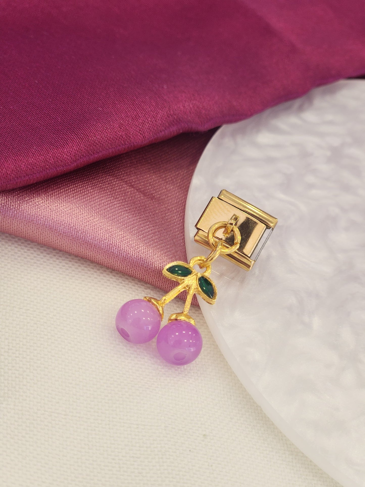 Charm cereza rosa #13