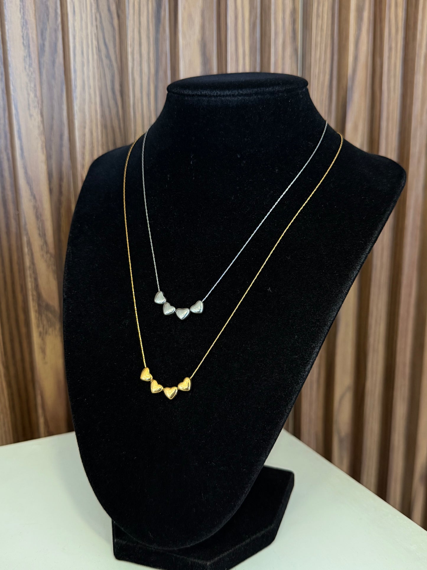 Collar 4 corazones #K0