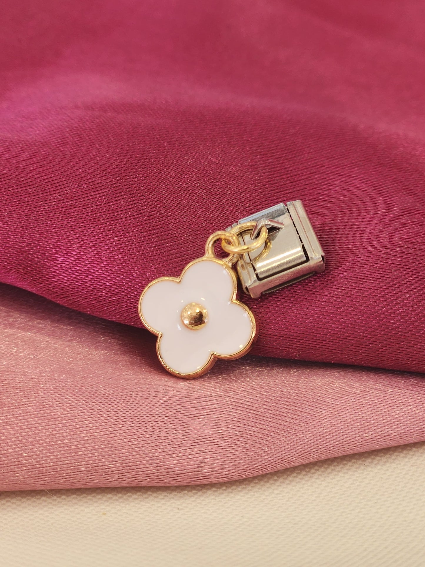 Charm trebol blanco colgante flor #15