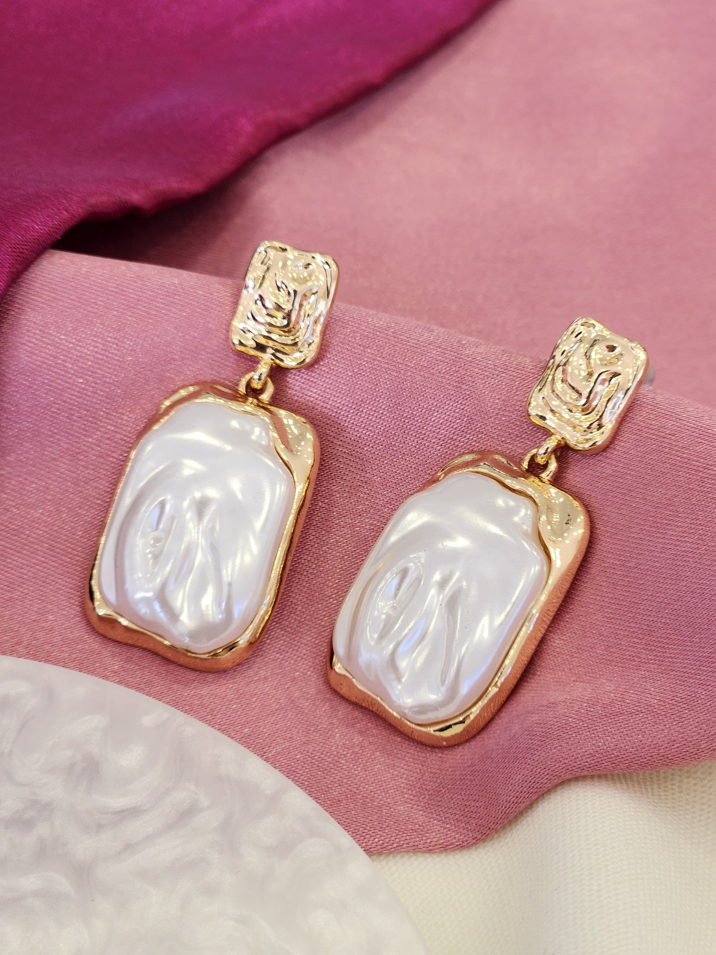 Aretes rectangular doble perla #F44