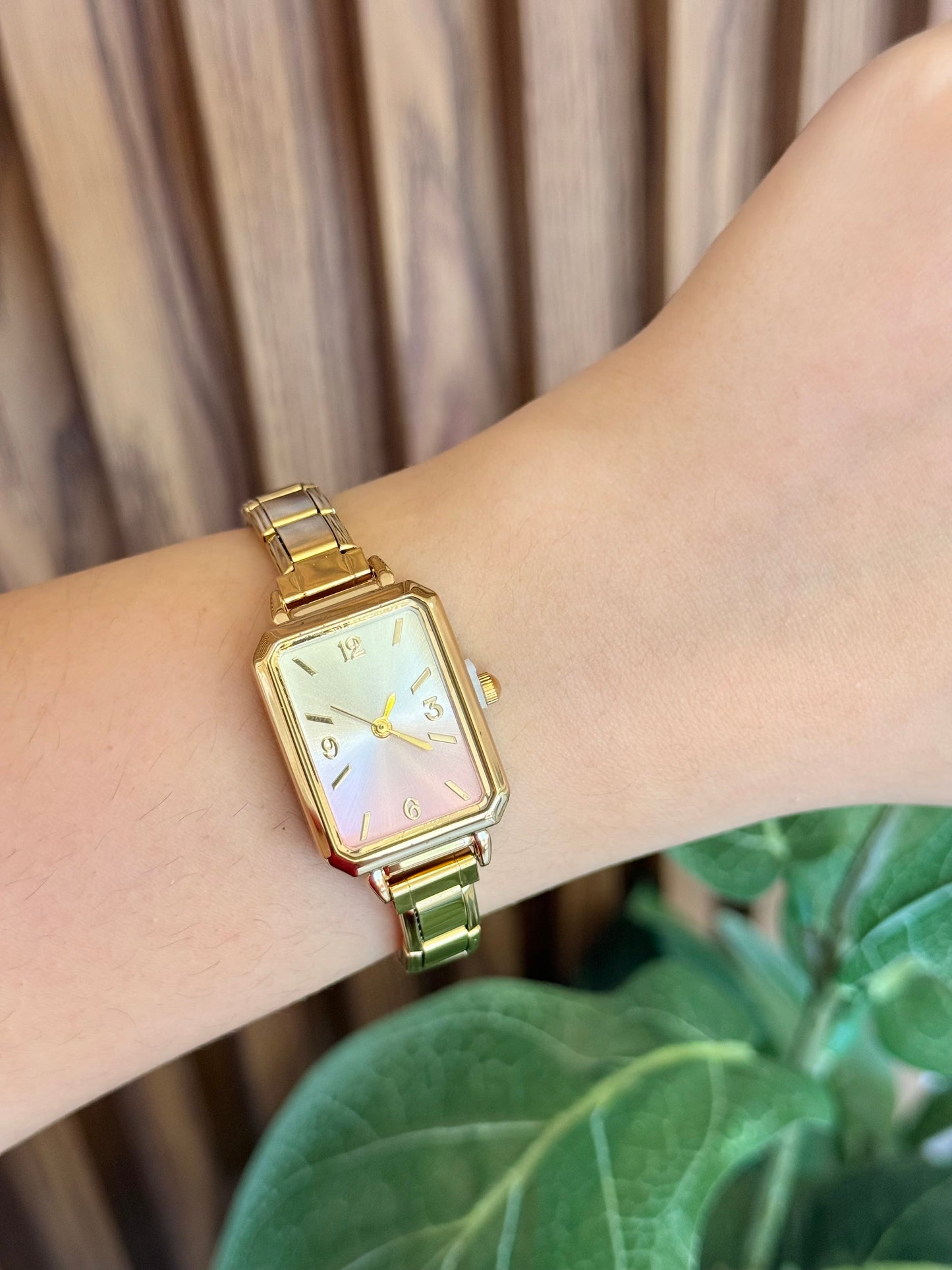 Reloj dorado difuminado rosa pastel numeros K86.1