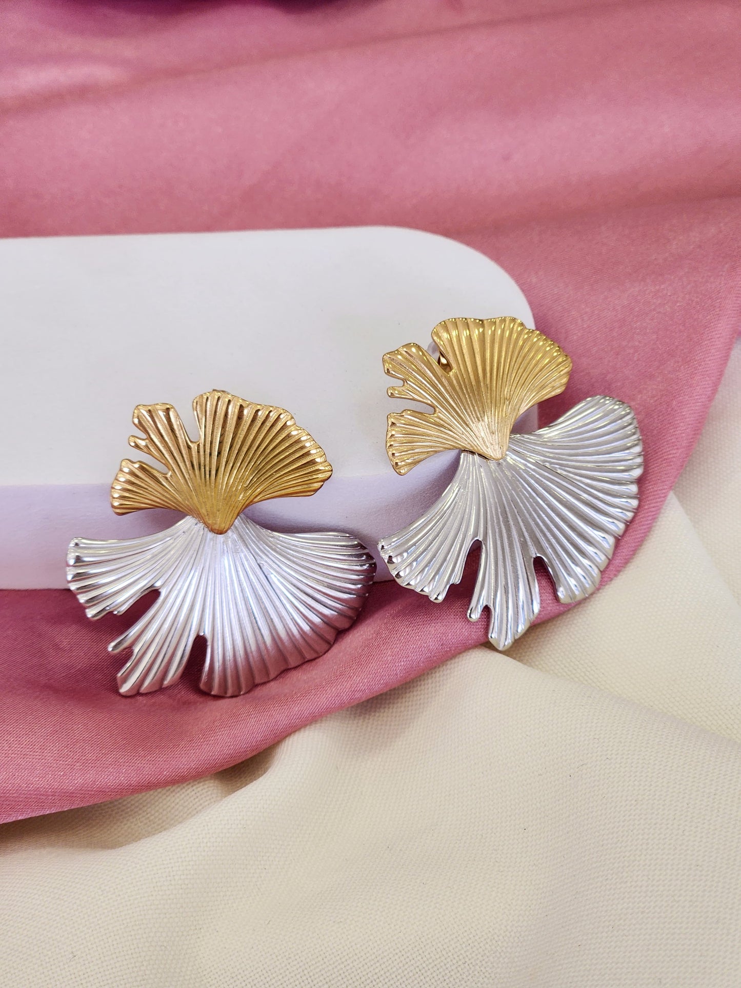 Aretes bicolor abanico #E21
