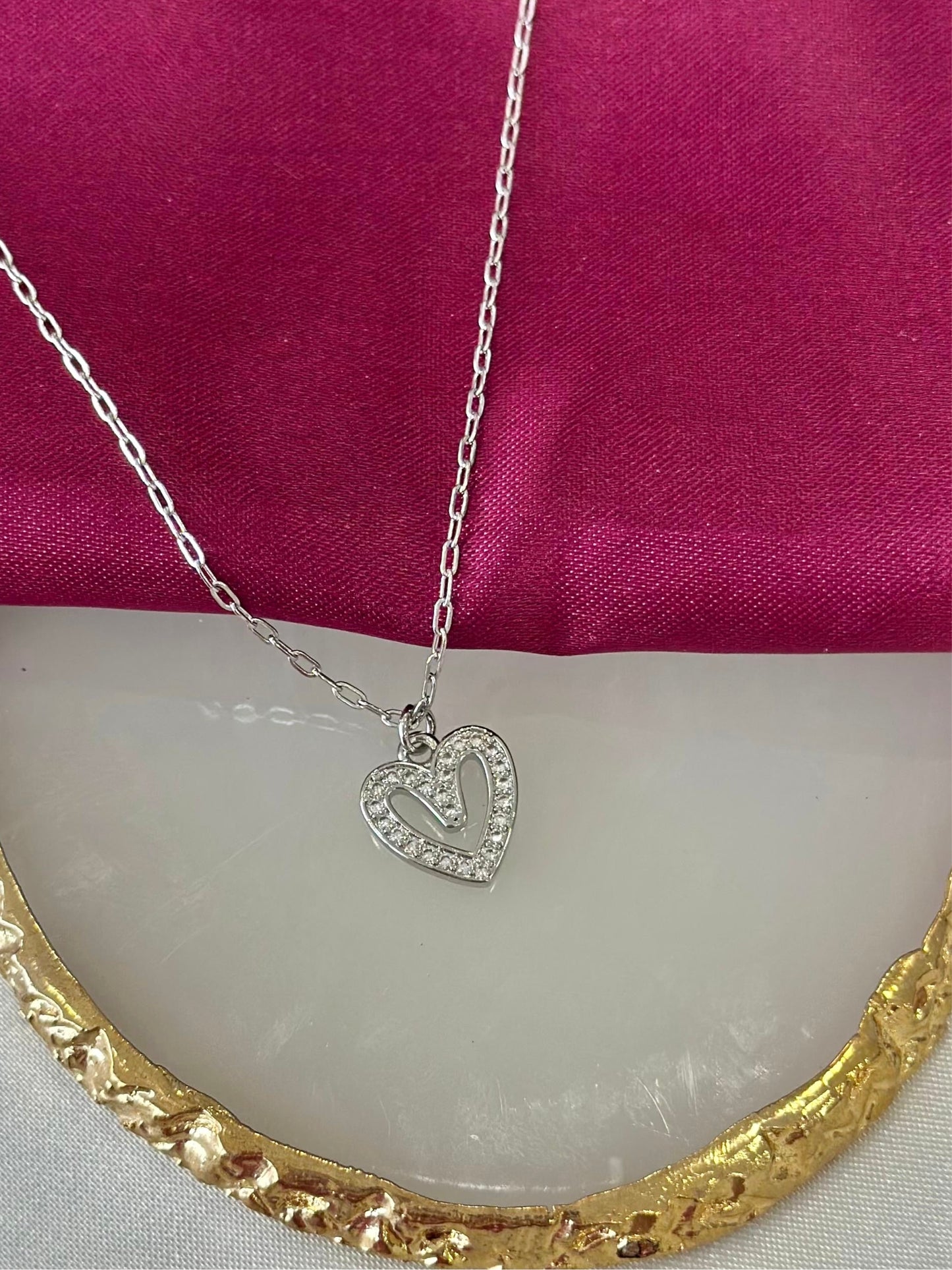 Collar corazon hueco zirconia plateado #K12