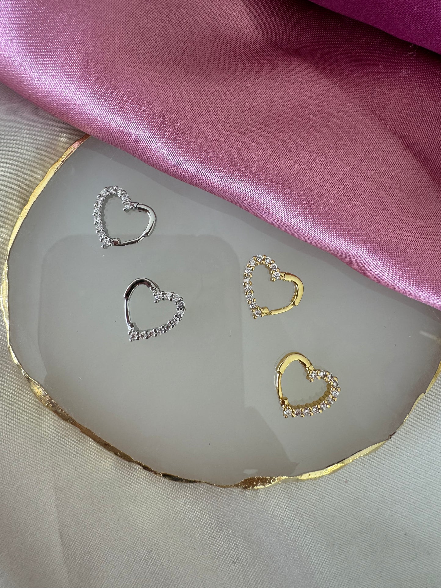 Aretes corazon mitad zirconia #149