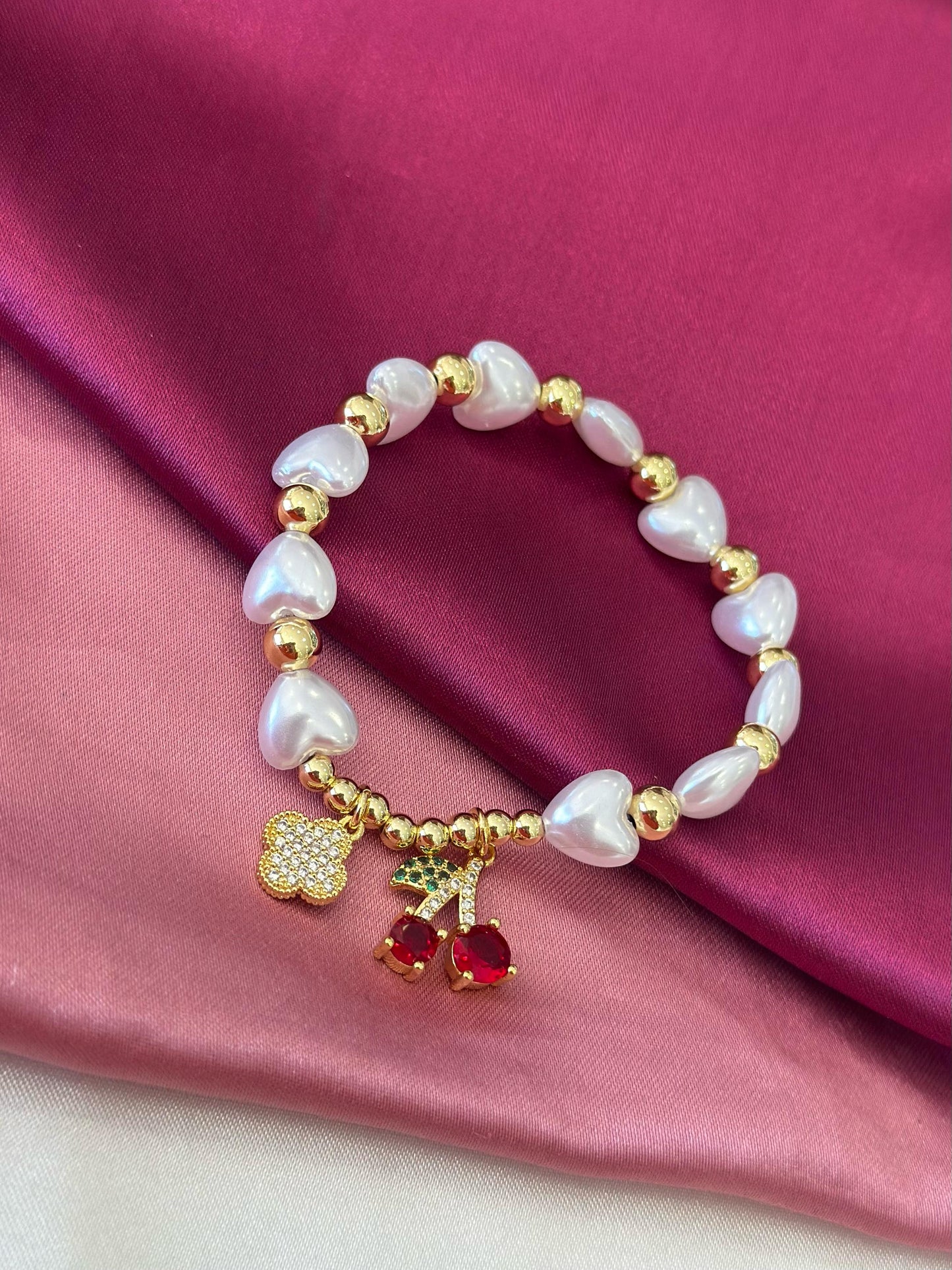 Pulsera cereza trebol y corazones #A26
