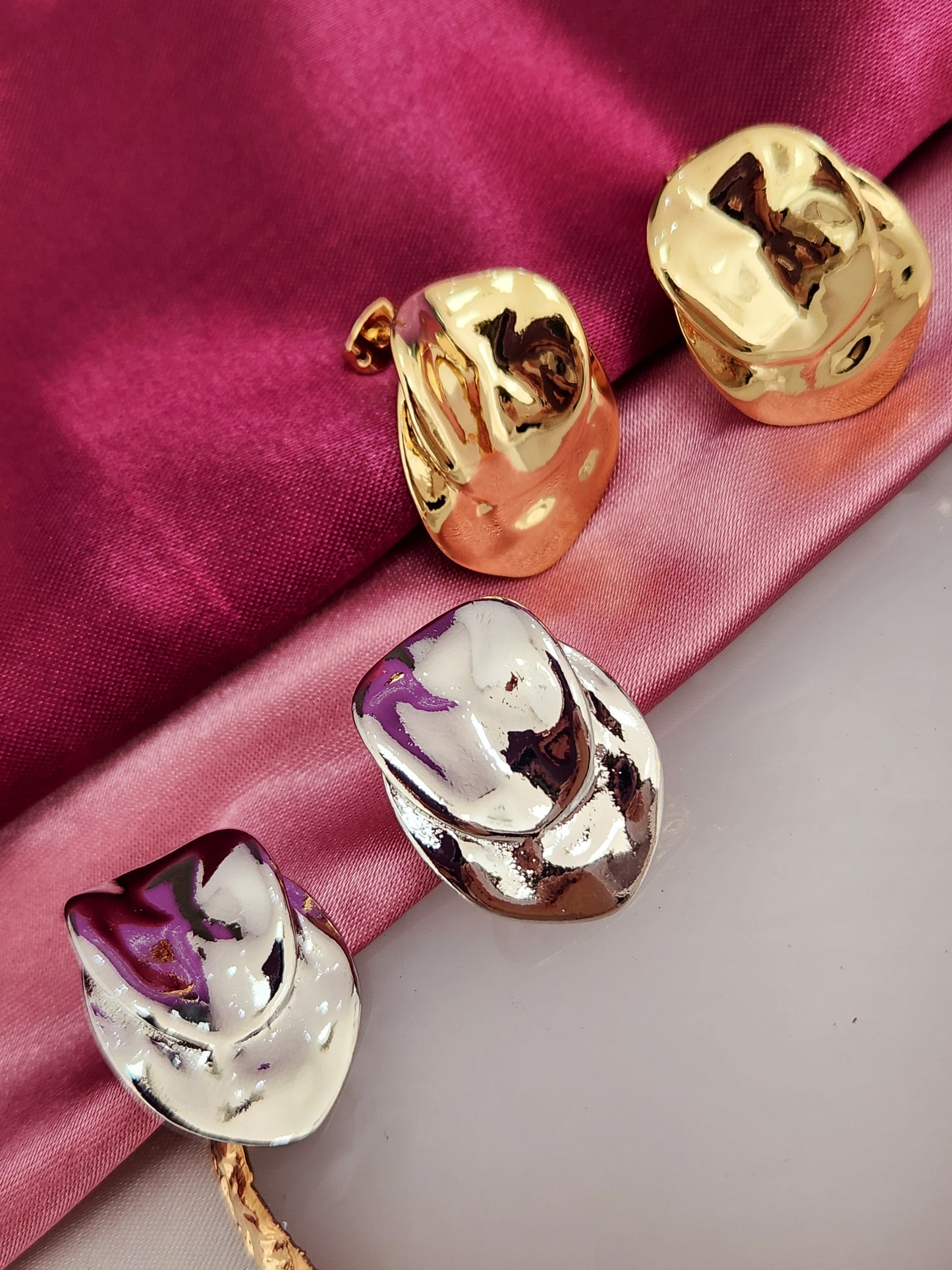 Aretes aplastadas #C115
