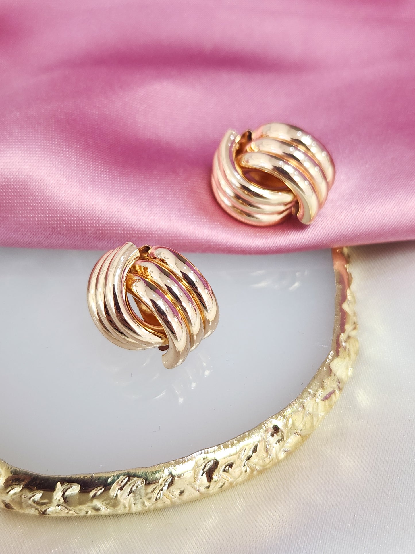 Aretes encontrados triples #000