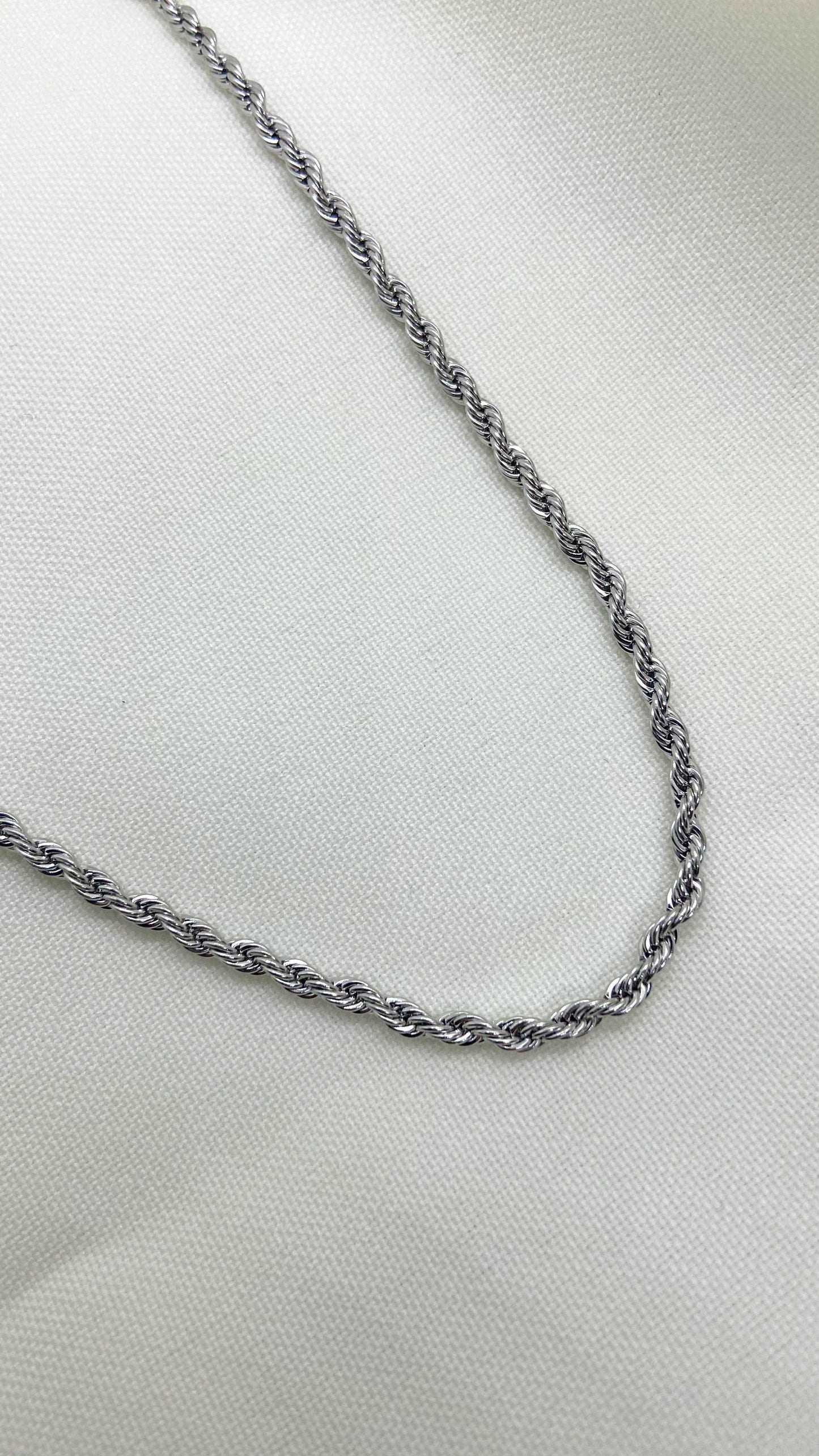 Cadena torsal plata