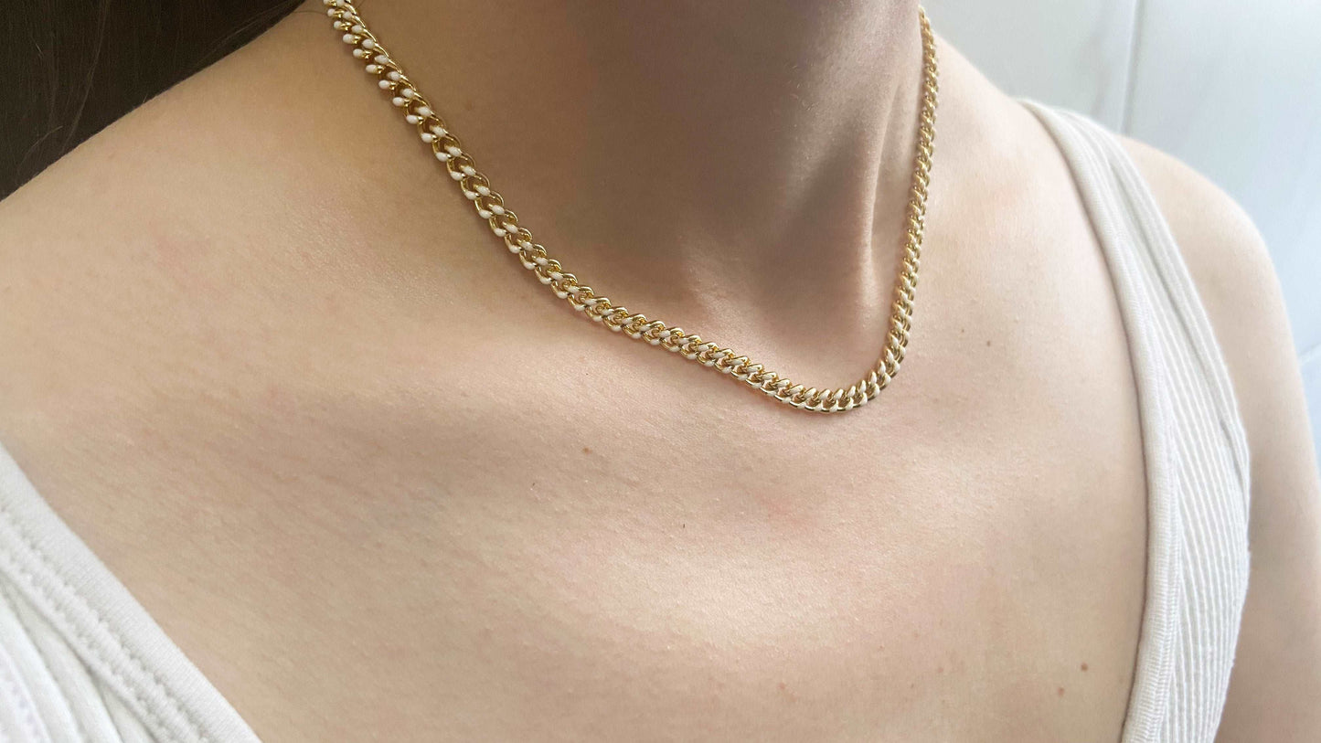 Choker eslabones chicos blancos