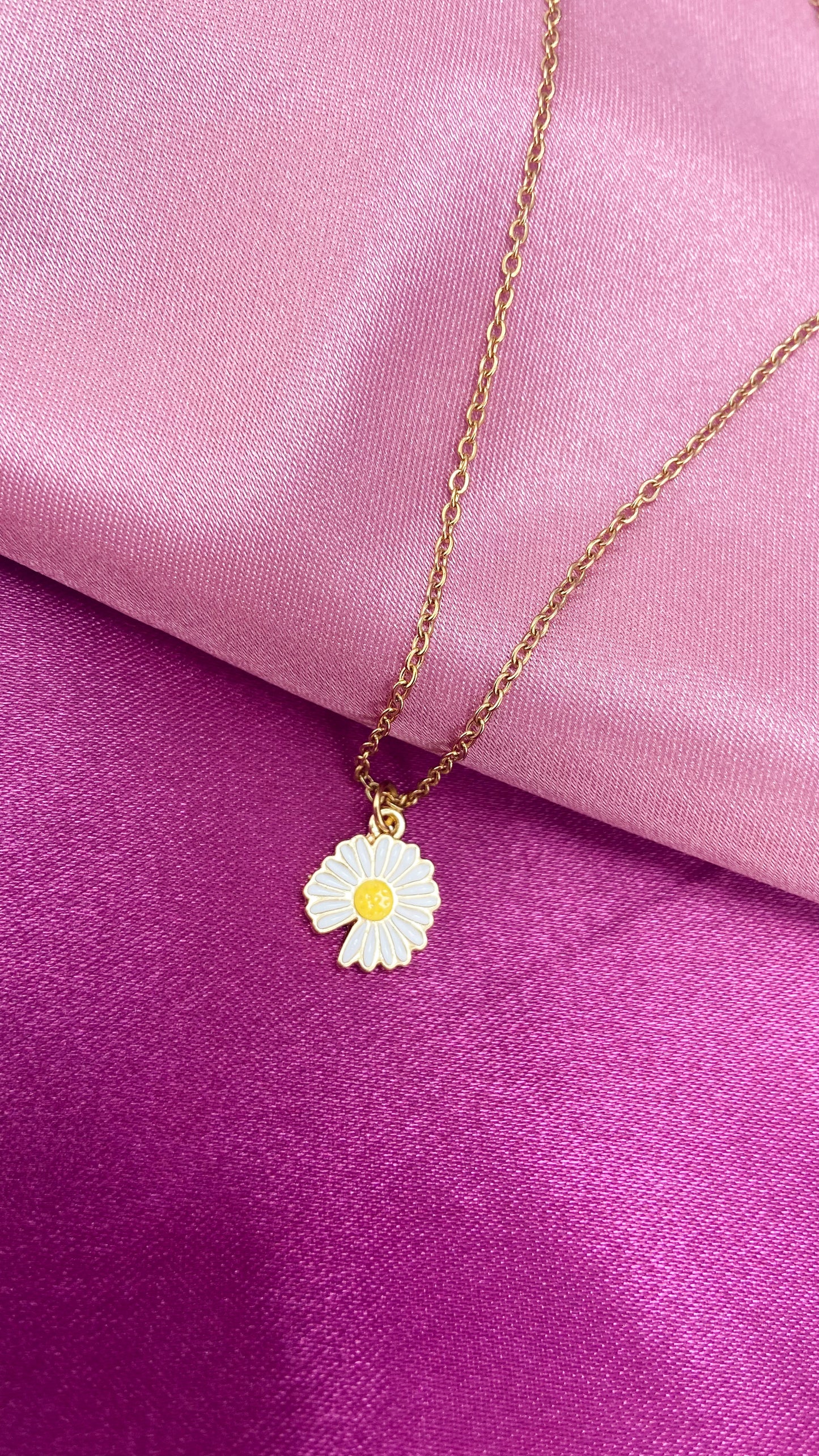Collar margarita chica #Q