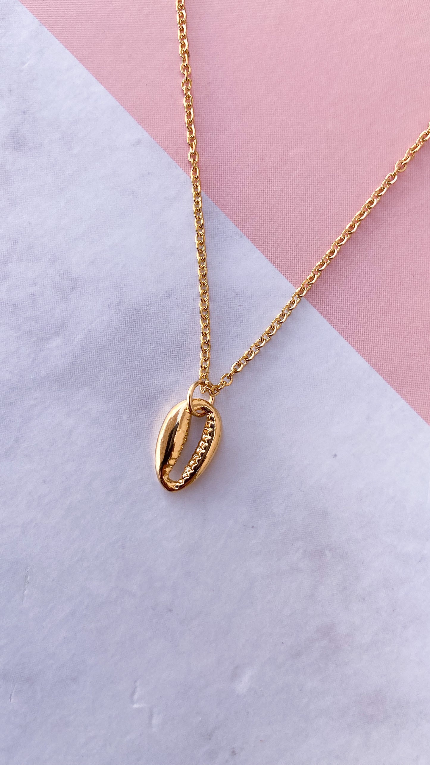 Collar conchita mediana #EE