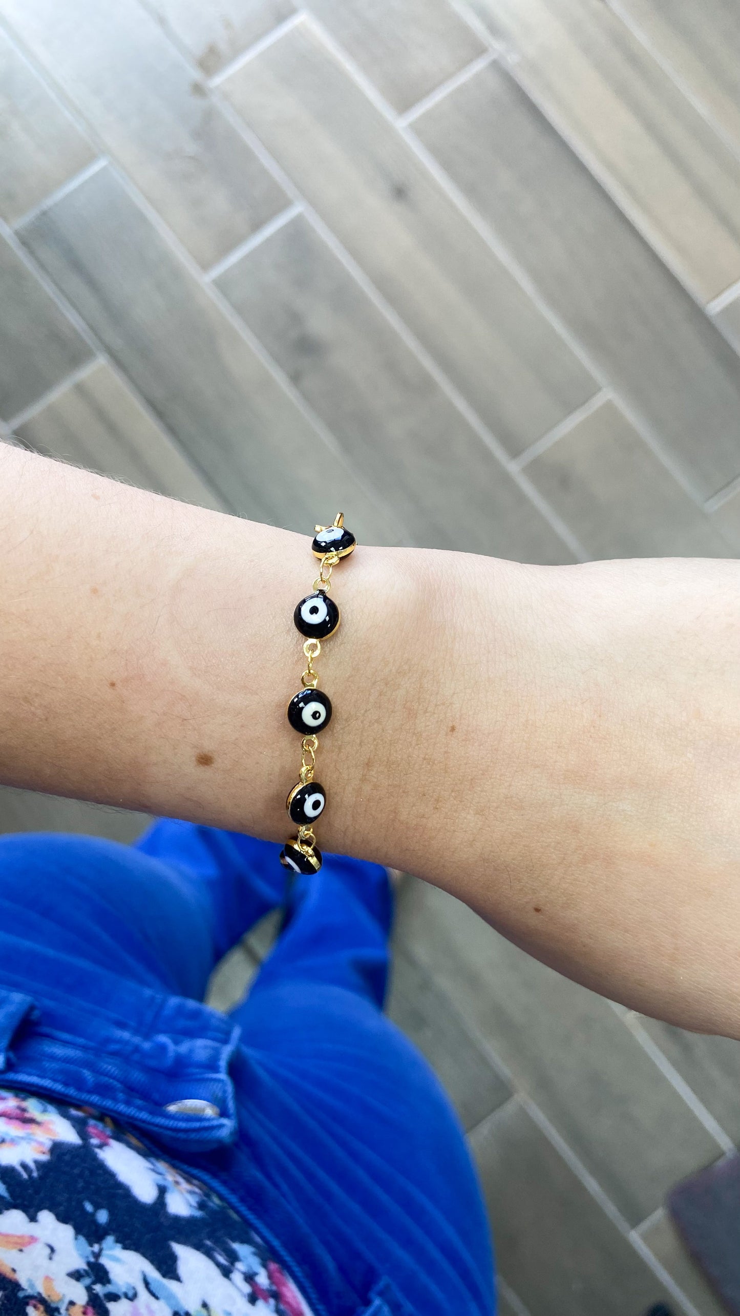 Pulsera ojos medianos negro #M1.2