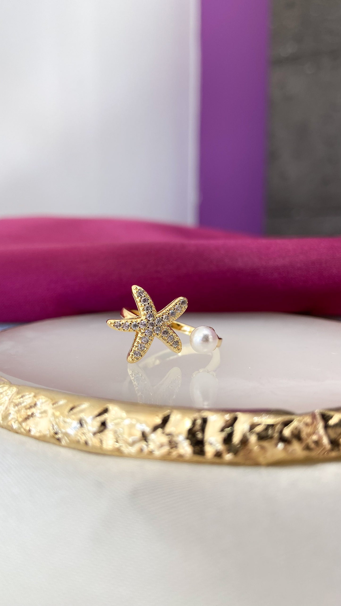 Anillo Estrella de Mar Perla Zirconia #64B