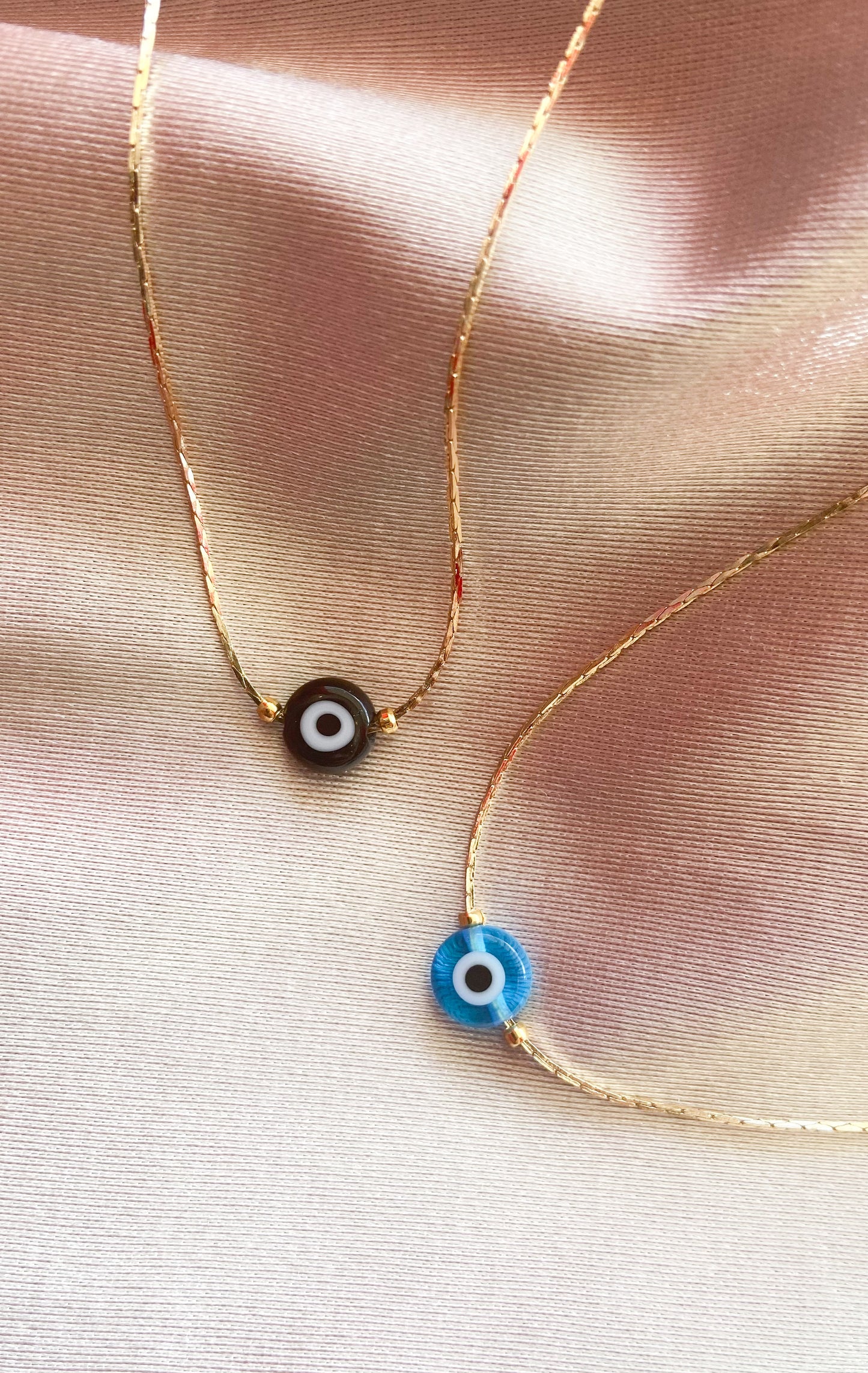 Collar Chapa ojos 8mm