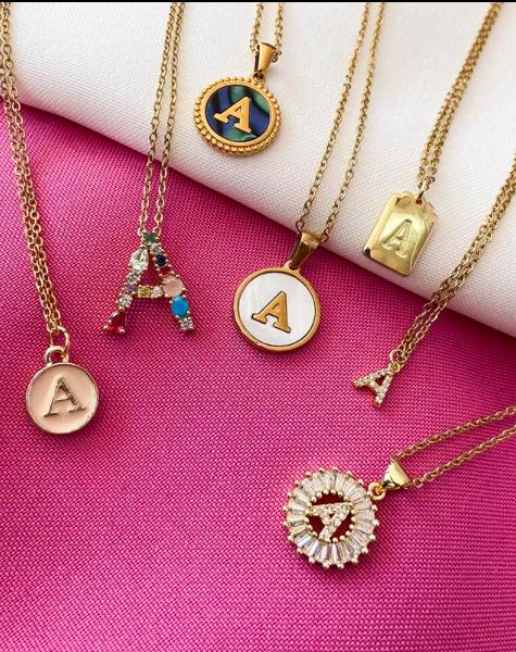 Iniciales por mayoreo Vestiq Accesorios