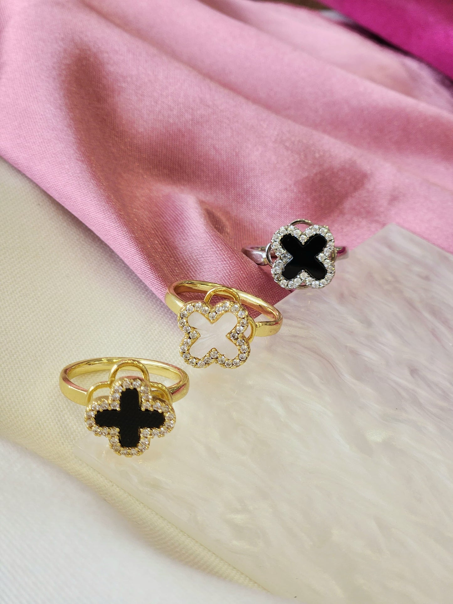 Anillo trebol giratorio #239