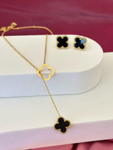 Cargar imagen en el visor de la galería, Set collar y aretes trebol colgante #A24.2
