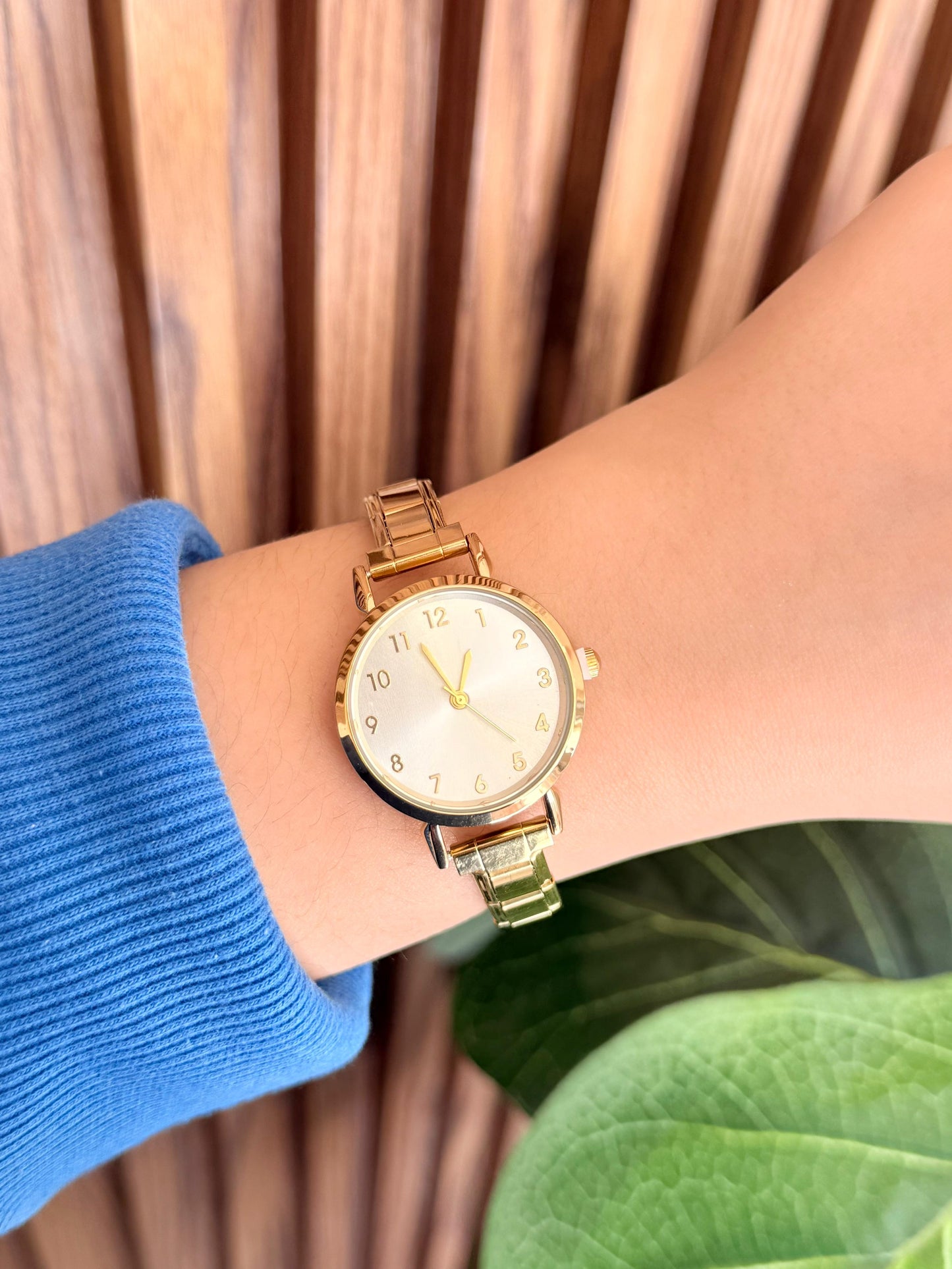 Reloj numeros blanco dorado #H2