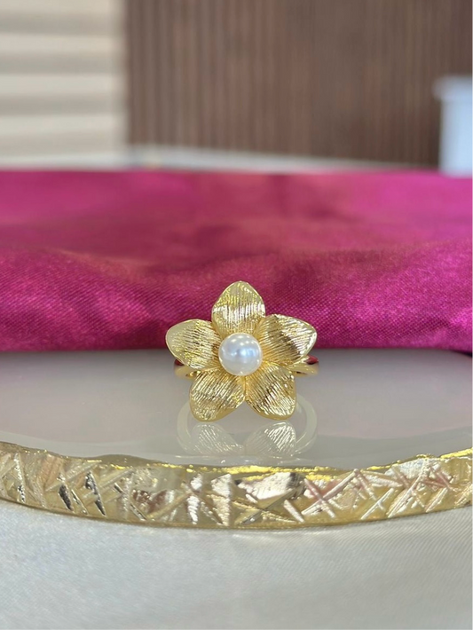 Anillo flor con perla #173A