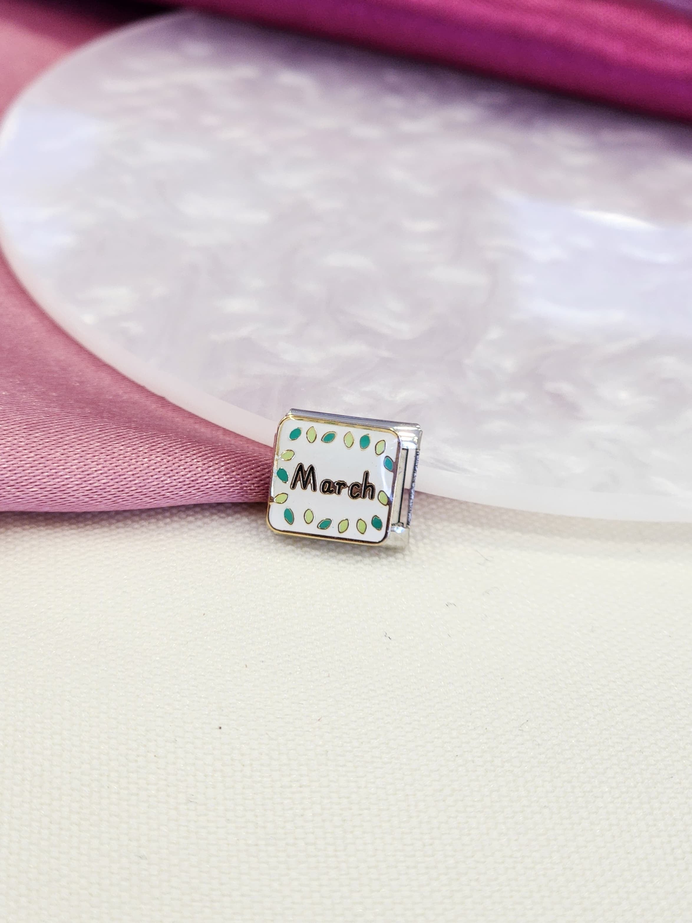 Charm marzo #12