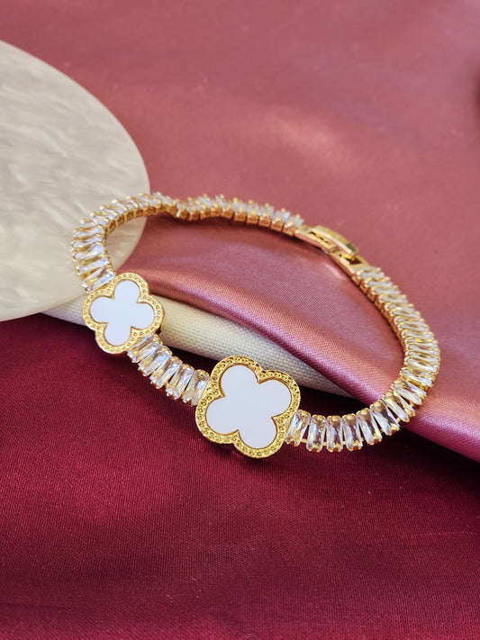 Pulsera trebol blanco zirconia #E0