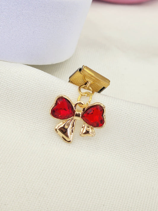 Charm moño rojo dorado #8