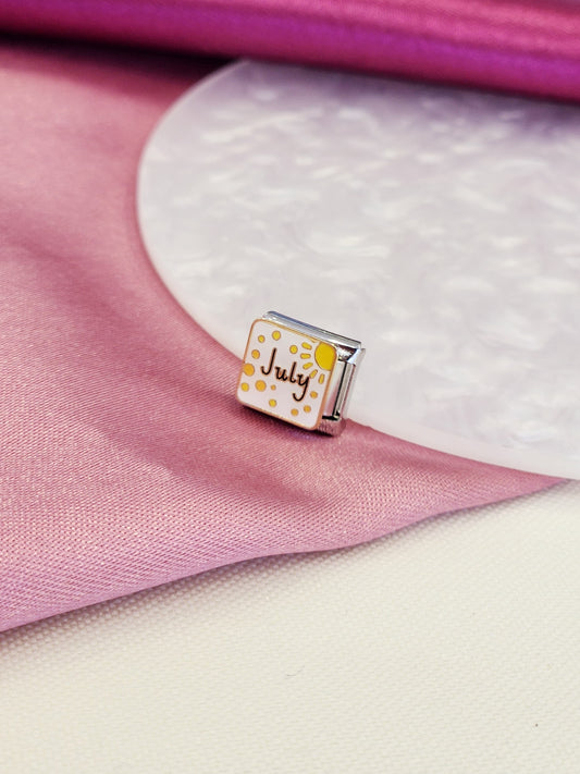 Charm julio #16