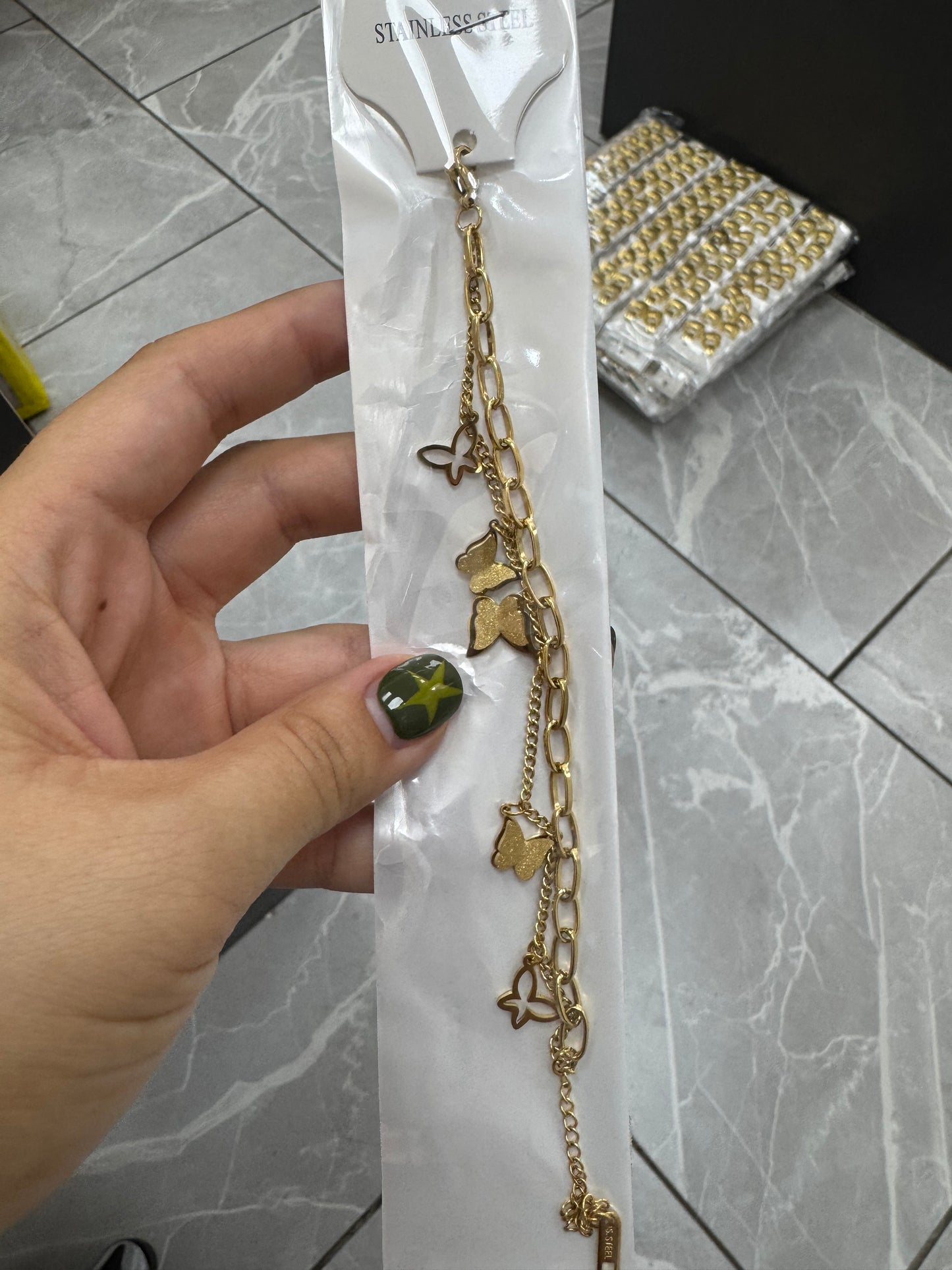 Pulsera doble cadena con mariposas
