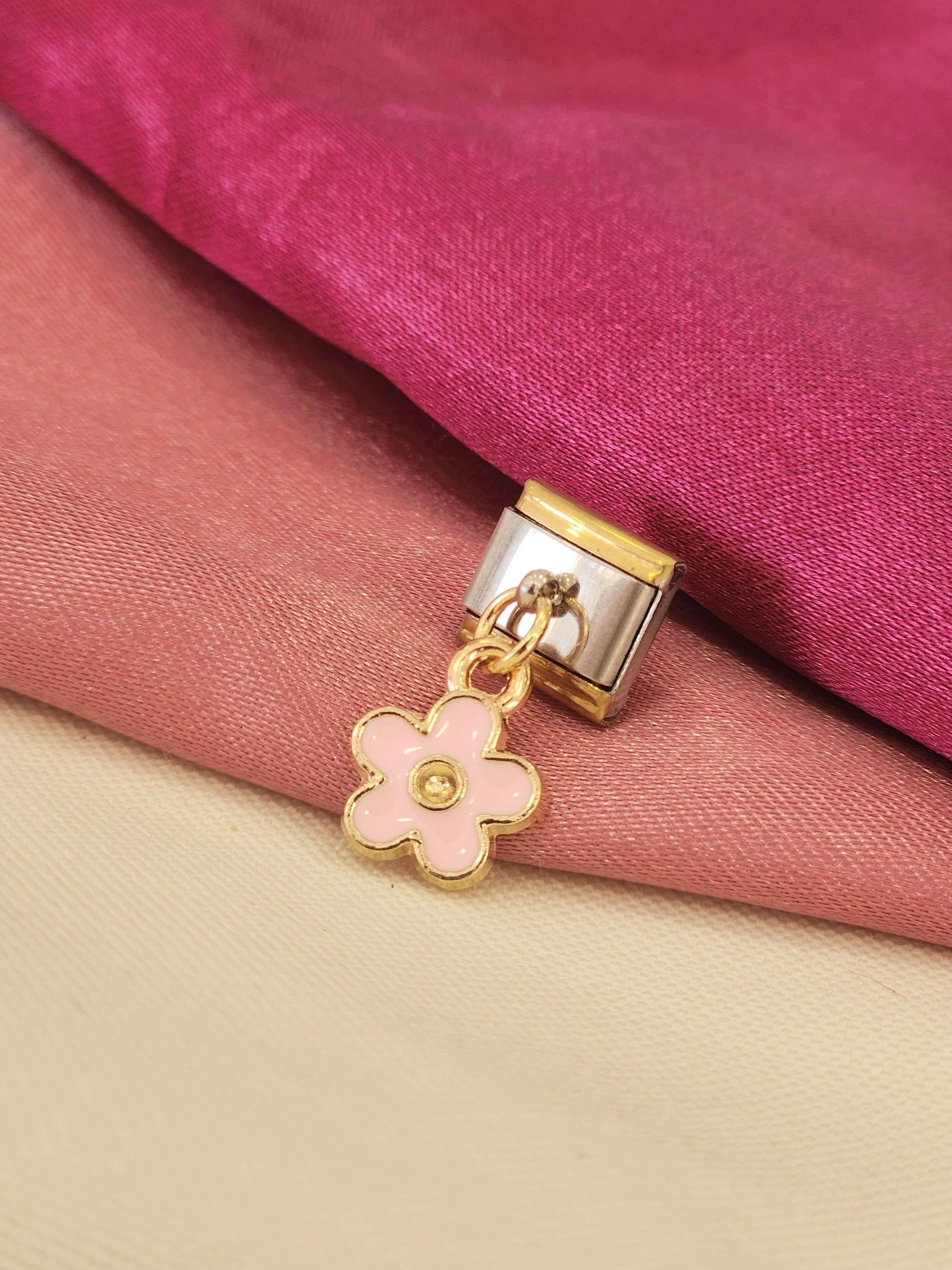 Charm flor rosa redonda