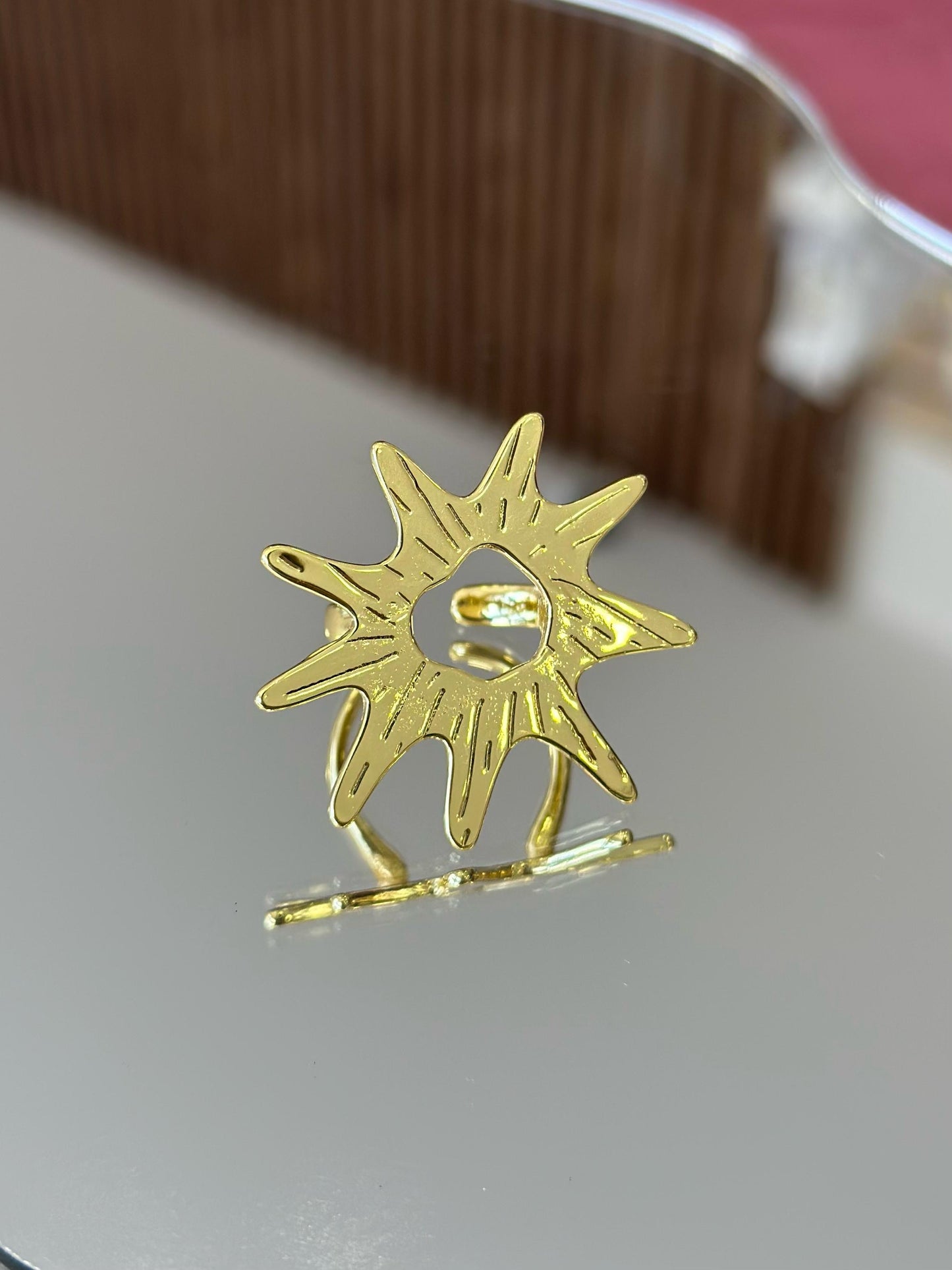 Anillo sol hueco #232