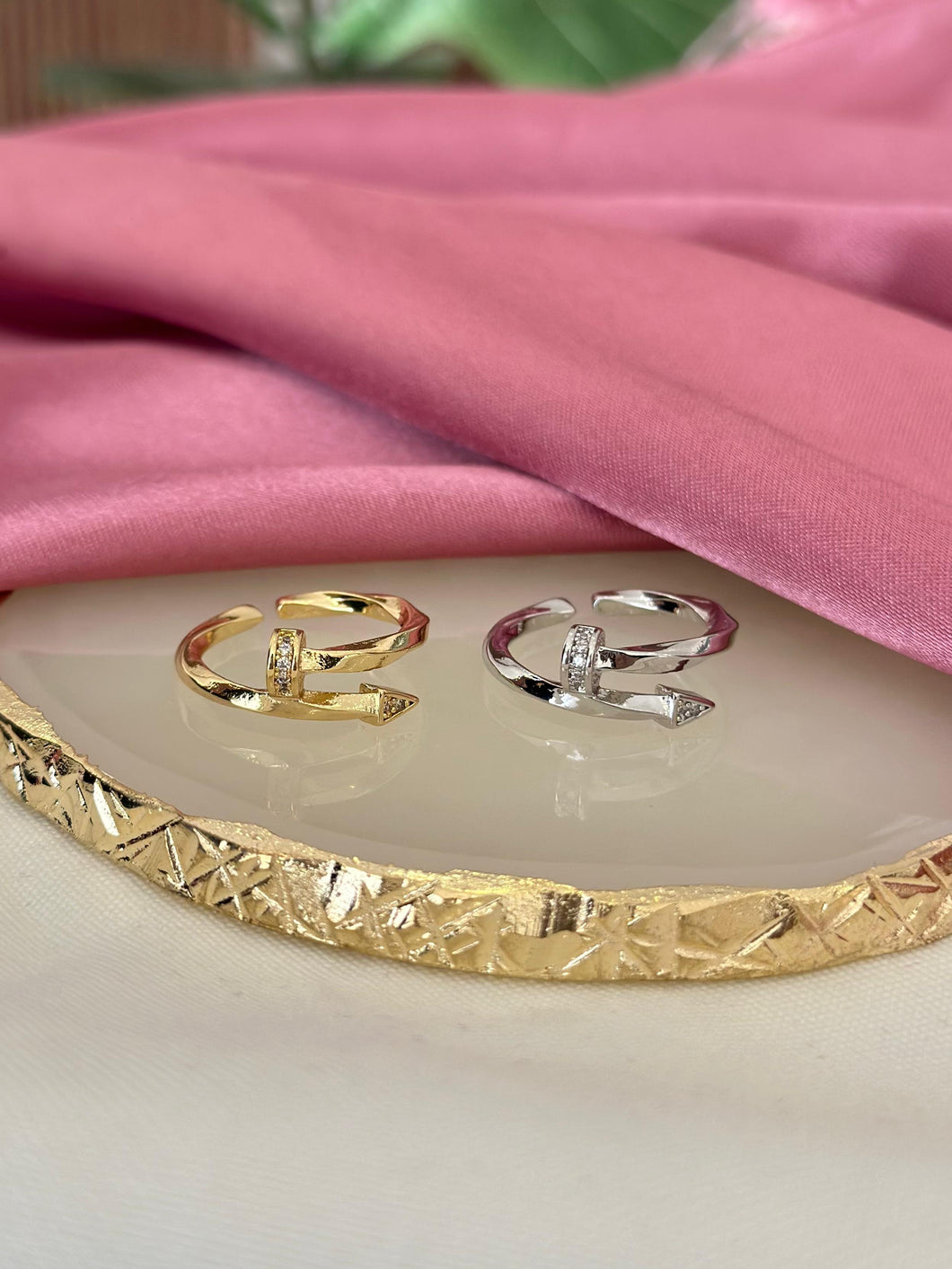 Anillo clavo zirconia #233