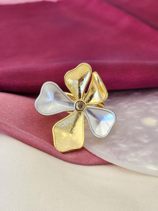 Anillo flor irregular bicolor punto zirconia #F22