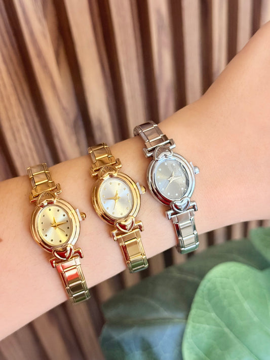 Reloj ovalado chico corazones K56 K58 K48