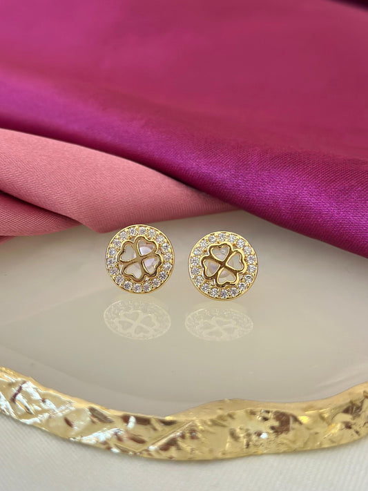 Aretes trebol en circulo zirconia #74