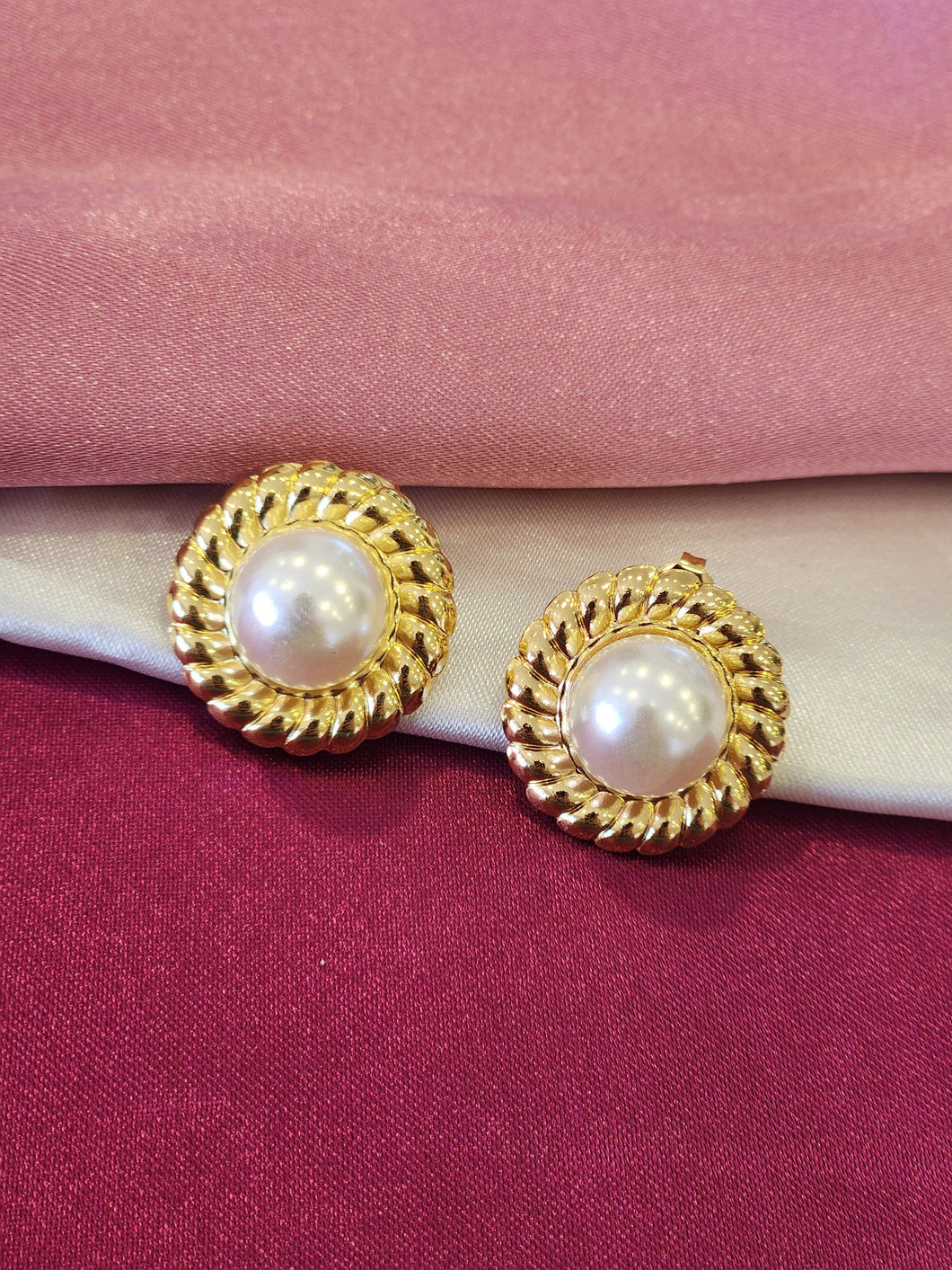 Aretes circulo bordes perla #B4.8