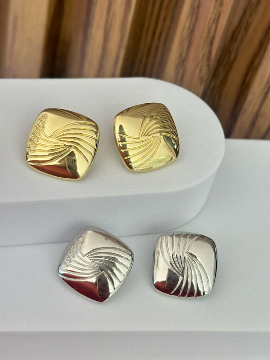Aretes cuadrados rayas #C127.1